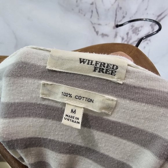 Wilfred Free Dress Womens Medium White Gray Striped Mini T Shirt Dolman Aritzia - Picture 3 of 8